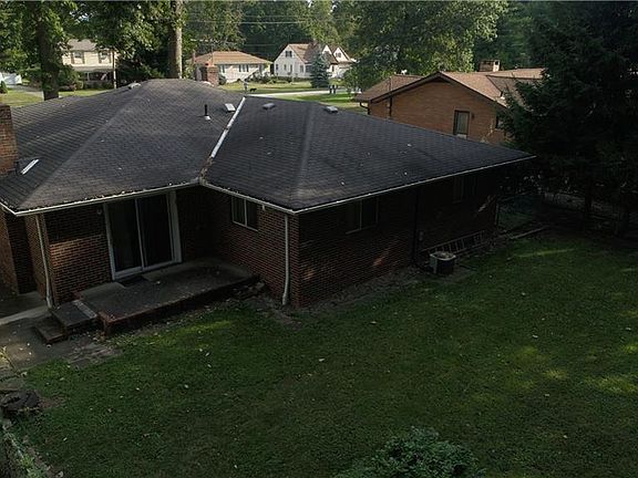 2nd image of 28475 N Park Dr