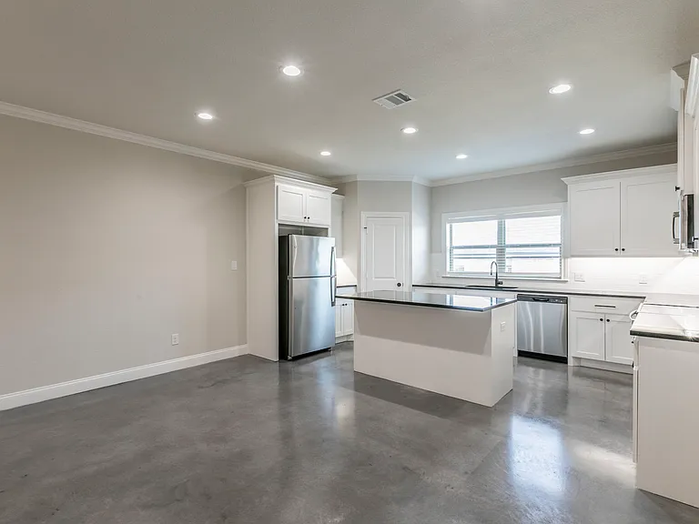 704 Wind Sail Ct — Photo 9