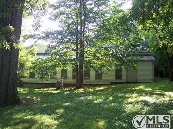 1203 N High St, Winchester, TN 37398