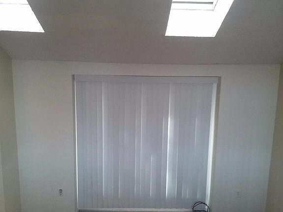 5th image of 1208 Castlewood Dr