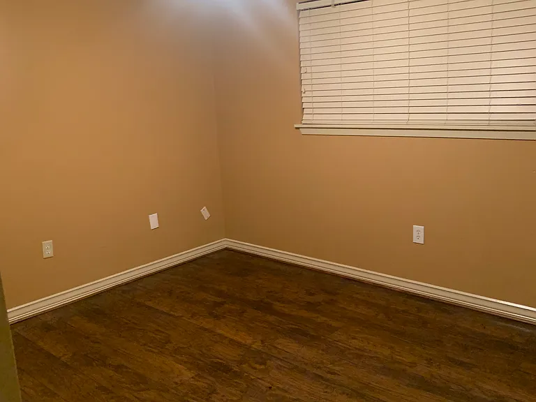 516 Susan Dr — Photo 15