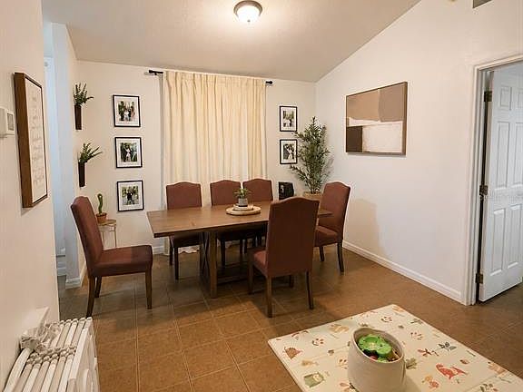 4th image of 2113 N Normandy Blvd