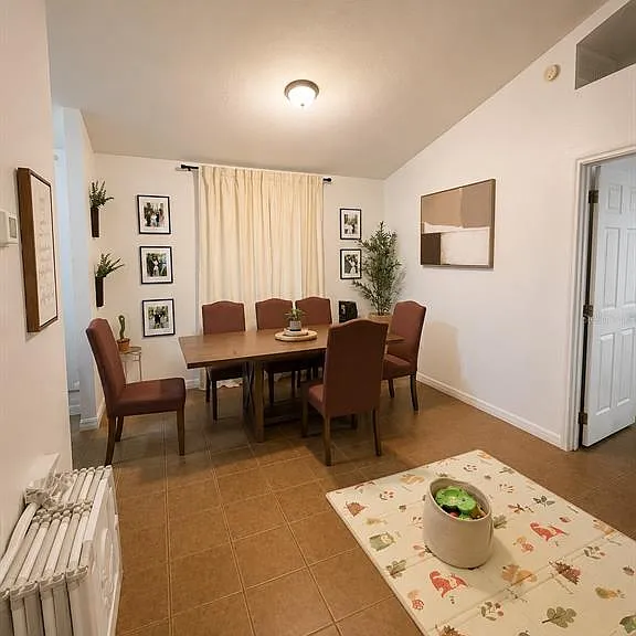 2113 N Normandy Blvd — Photo 4