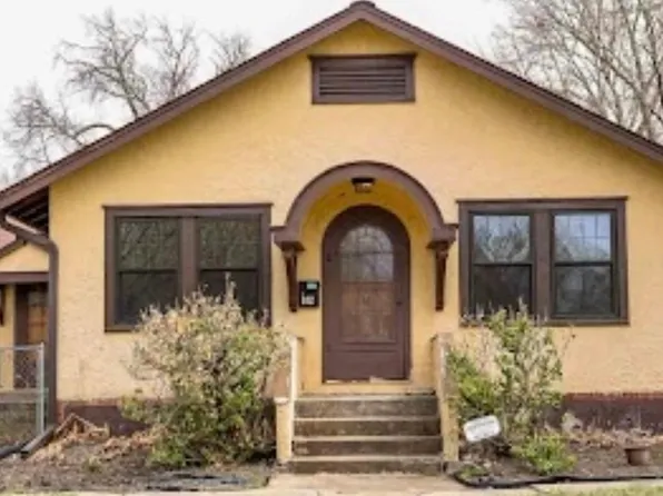 102 NW Knox Ave, Topeka, KS 66606