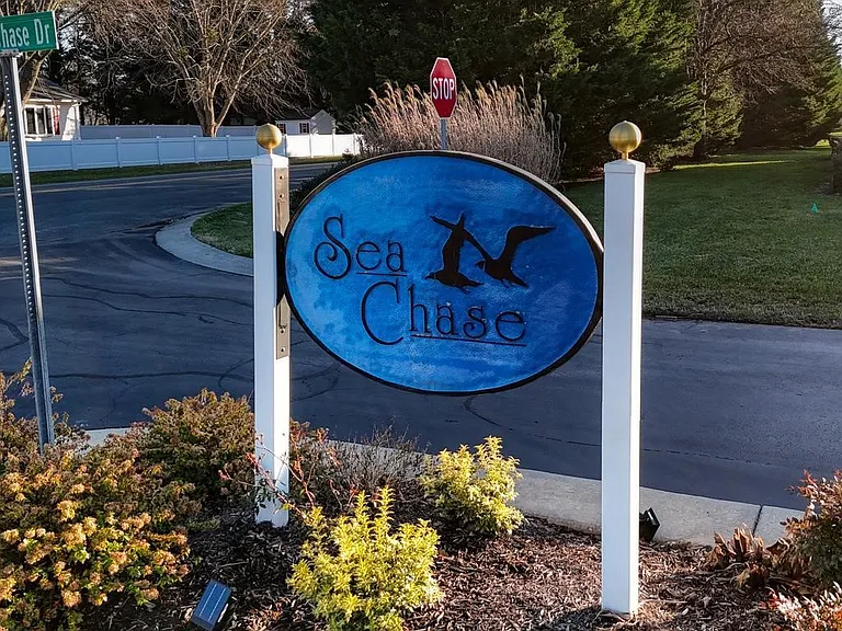 17 Sea Chase Dr #9 — Photo 2