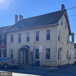 248 E Queen St, Chambersburg, PA, 17201
