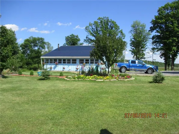 346 Lovejoy Rd, Ogdensburg, NY 13669
