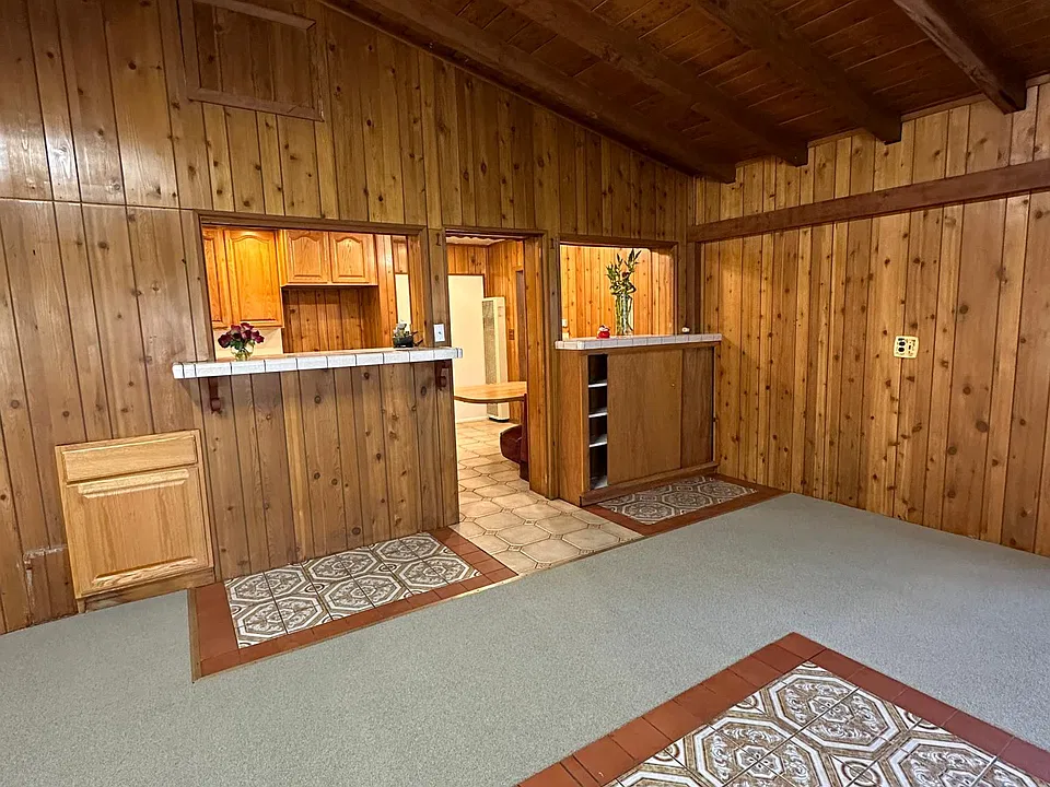 Bar counter and room for dining table