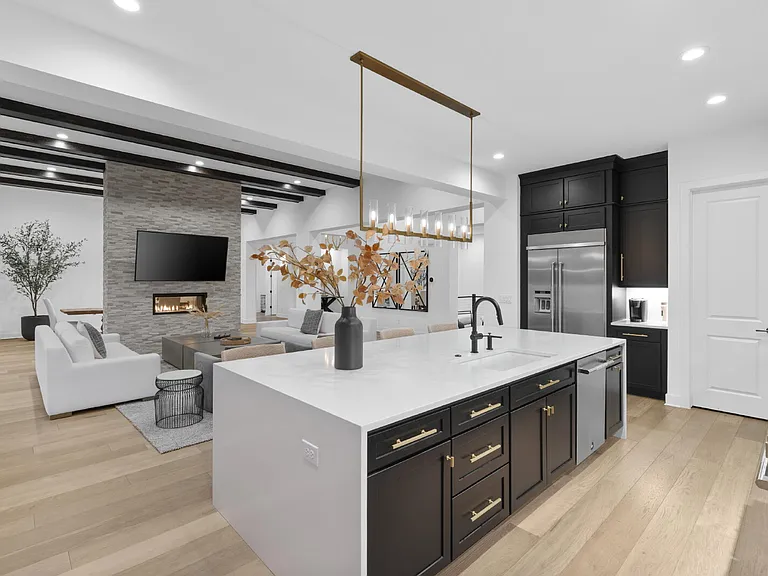 9676 Elizabeth St — Photo 19