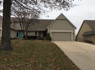 8615 Westridge Rd, Raytown, MO 64138