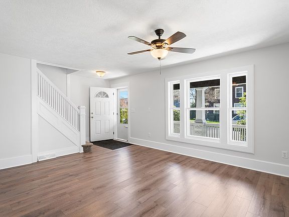 5th image of 516 W Elm St