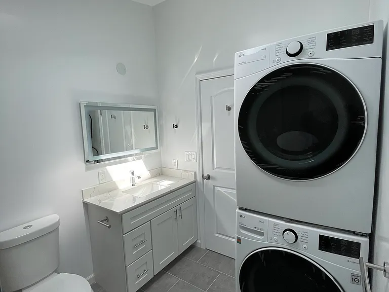 350 Hanson Ave #2 — Photo 11
