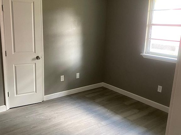3rd image of 1616 Tricou St