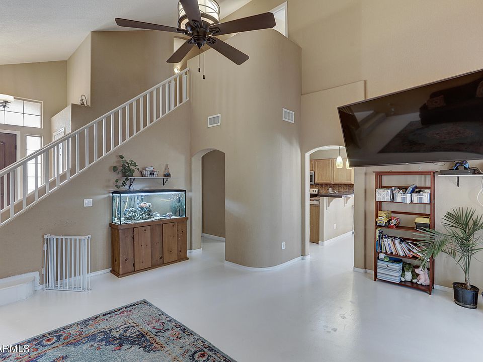 1st image of 4052 W Rose Garden Ln