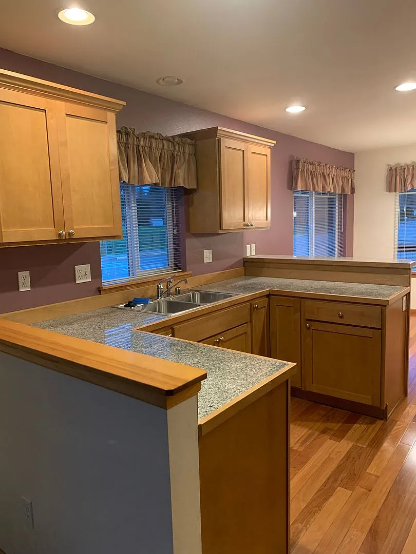 1163 Homestead Drive — Photo 2