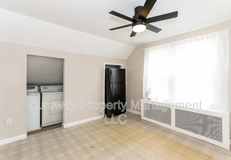1 Chestnut Ave #B — Photo 7