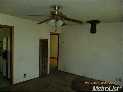 2nd image of 723 S Oro Ave