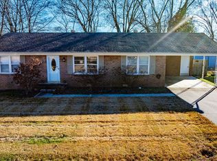 411 Hershey Dr, Hopkinsville, KY 42240