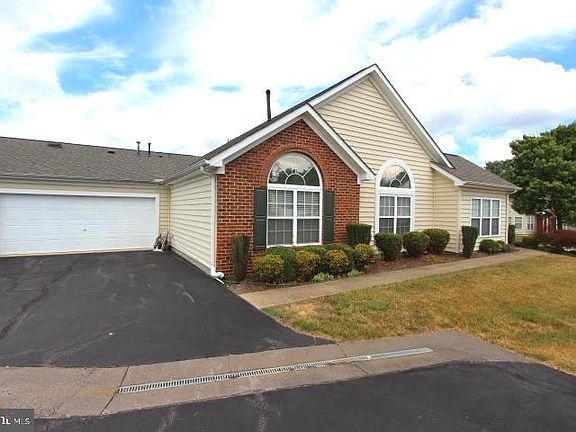 2nd image of 6253 Autumn Leaf Dr