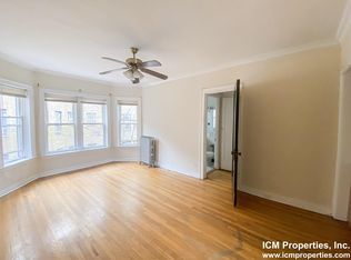 3929 N Pine Grove Ave #2E, Chicago, IL 60613