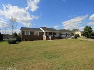 3121 Greene Cross Dr, Winston Salem, NC 27107