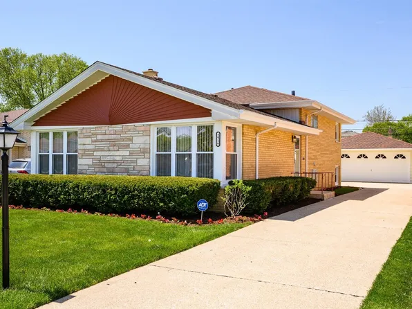 2916 Downing Ave, Westchester, IL 60154