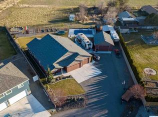 1904 Market Ct, Pasco, WA 99301