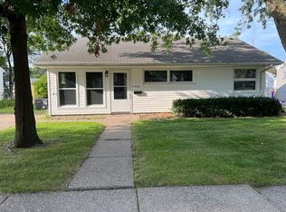 1520 W Hayes St, Davenport, IA 52804
