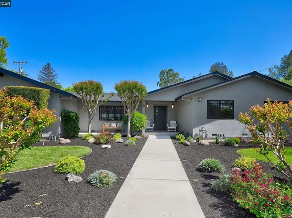 21 Dickenson Dr, Moraga, CA 94556