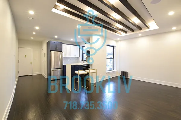 Rented by null | media 33