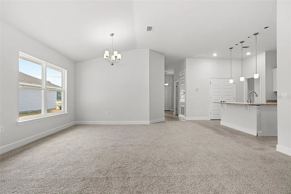 4 bed, 1635 sqft, $750 — Photo 2