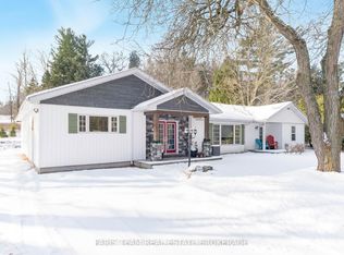 1074 Lafontaine Rd E, Tiny, ON L9M 1P9