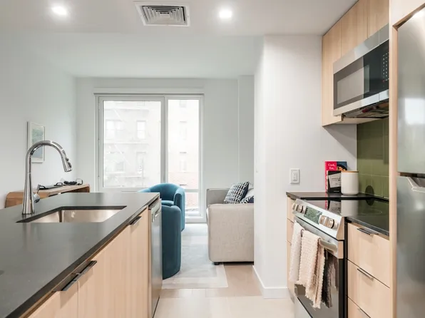 975 Nostrand Avenue image 2 of 21