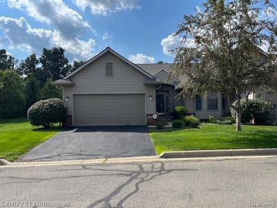 6252 Northridge Hills Dr, Brighton, MI, 48116