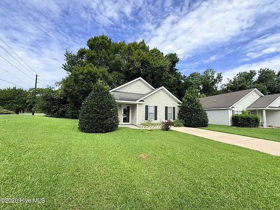 3rd image of 1306 Wyngate Drive