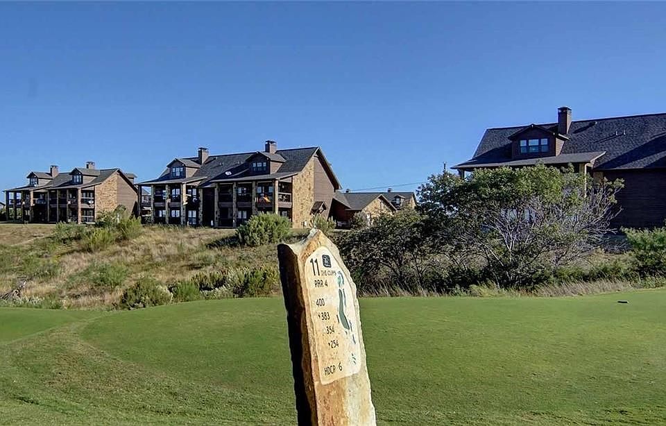 1st image of 1001 Eagle Point Cir