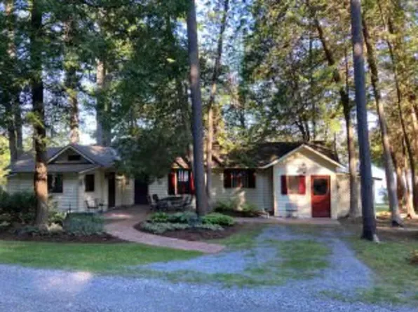 1035 Kimball Dock Road, Ferrisburgh, VT 05456