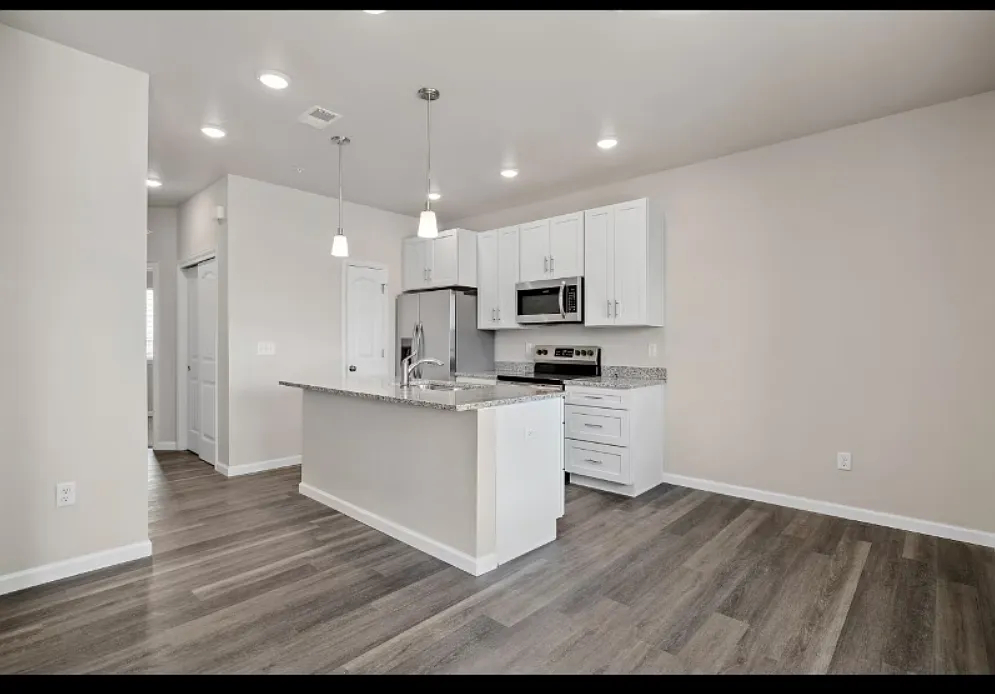 1545 Richard Martin Drive - 201 — Photo 4