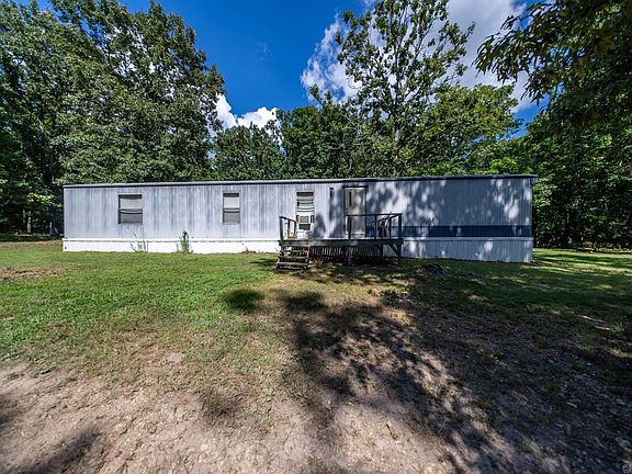 4th image of 310 County Road 343
