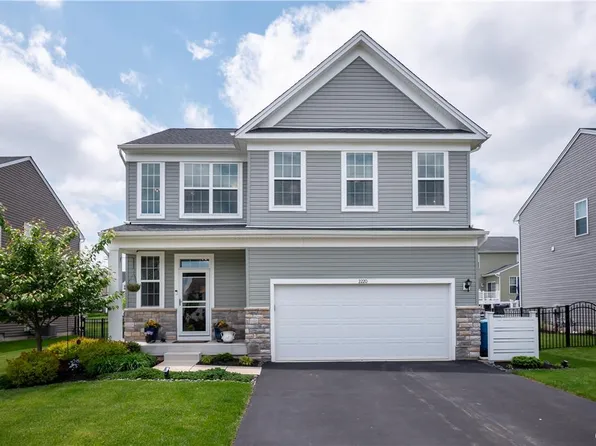 2220 Blue Gill Dr, Quakertown, PA 18951