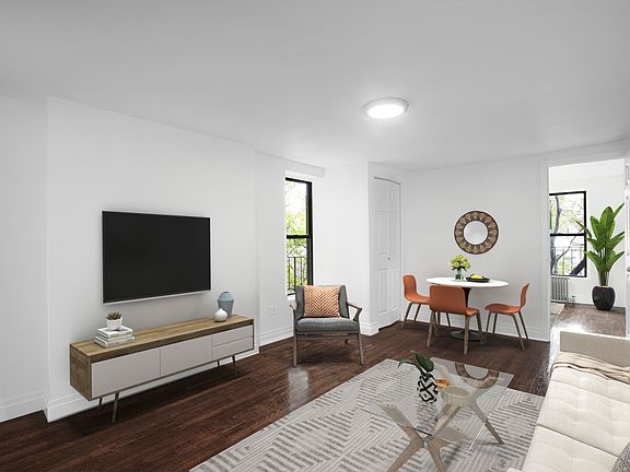 4th image of 20 Cornelia St APT 14