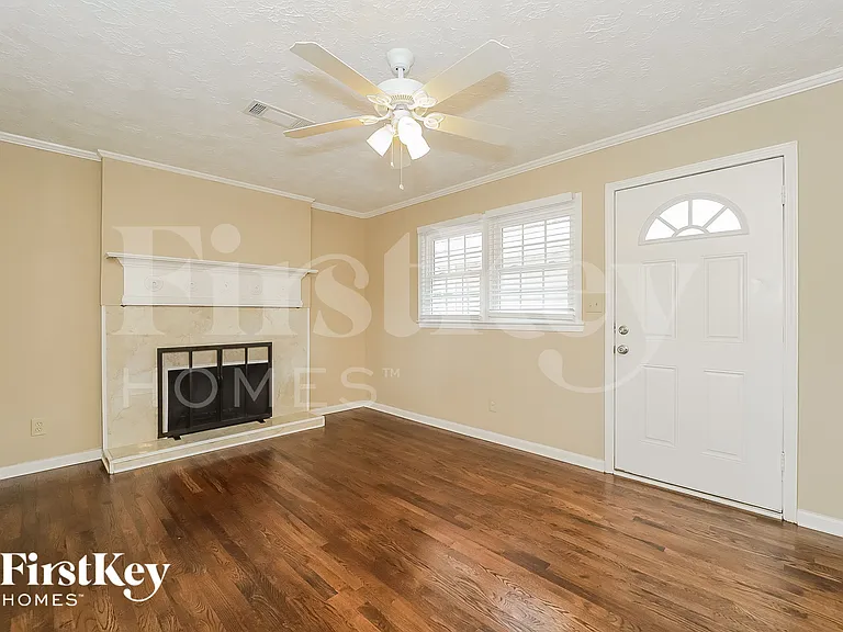 1300 Anderson Mill Rd — Photo 4