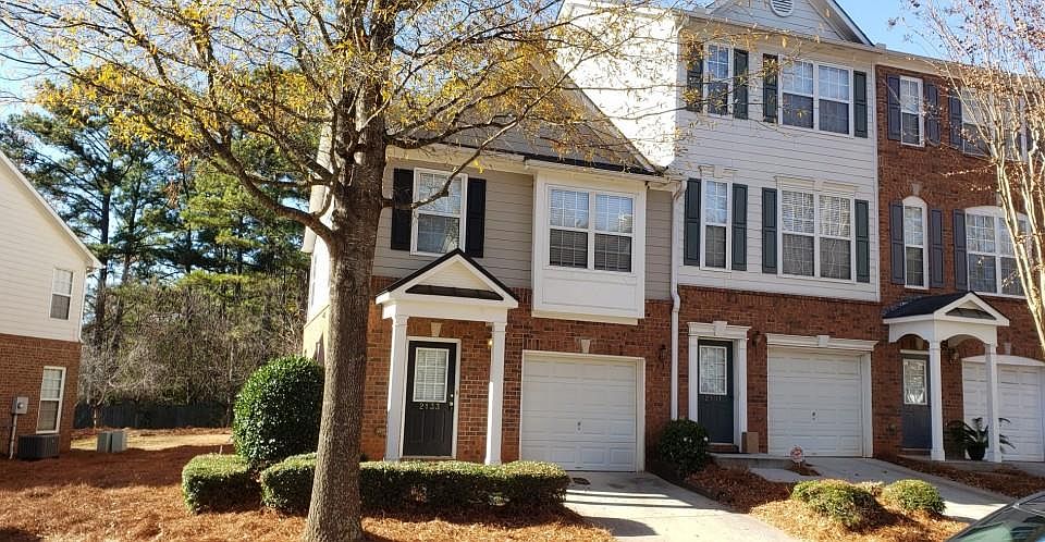 1st image of 2133 Dillard Xing #2133