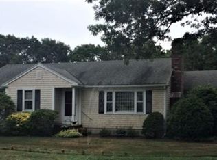 16 Earl Rd, East Sandwich, MA 02537