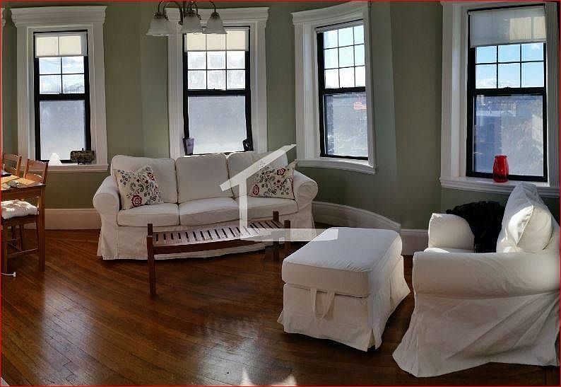 2nd image of 1139 Commonwealth Ave #00
