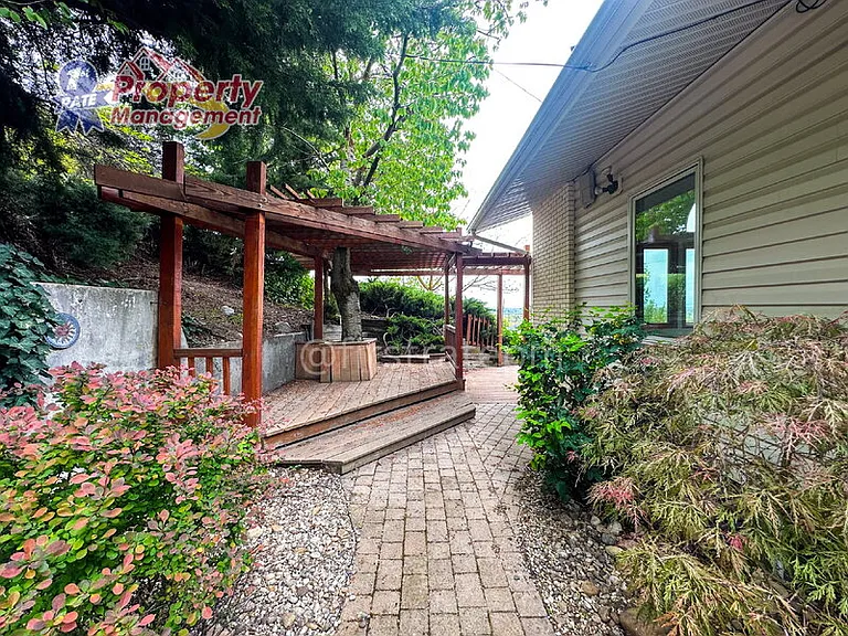 2624 N Hillway Dr — Photo 37