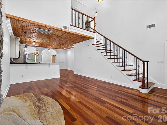 3rd image of 9232 Aloysia Ln