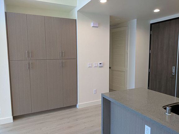 5th image of 168 S Monterey St Unit 308