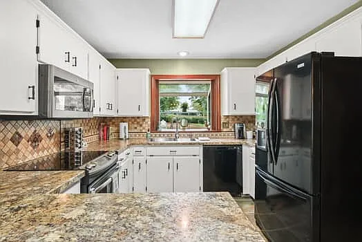 433 Telford Rd — Photo 7