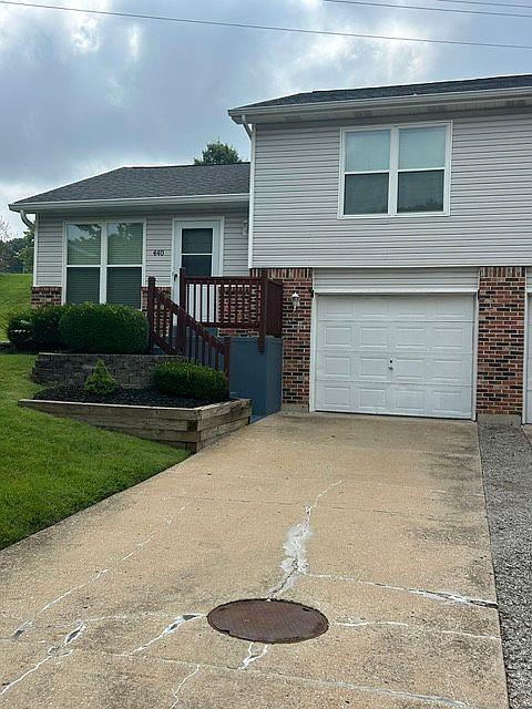1st image of 440 Omar Ct